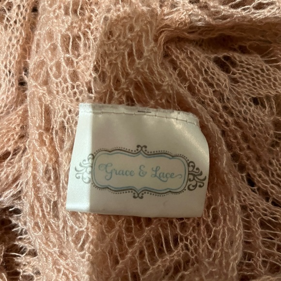 Grace & Lace knit infinity scarf, peach color - Picture 2 of 3